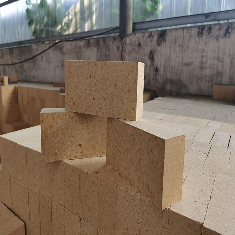 河南高铝砖价格 厂家定制一高铝耐火砖 货源充足 量大从优