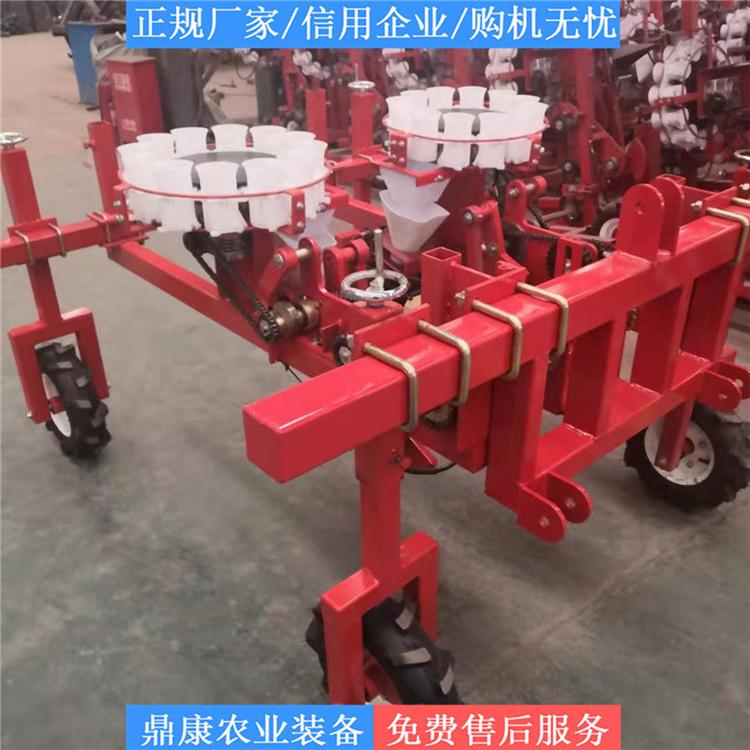 牵引式移栽机 牵引式移栽机出售 鼎康移栽机