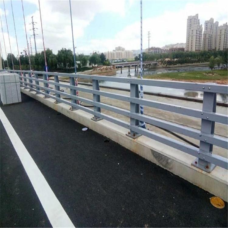 桥梁护栏 不锈钢复合管围栏 河道景观护栏 304201灯光防撞隔离护栏