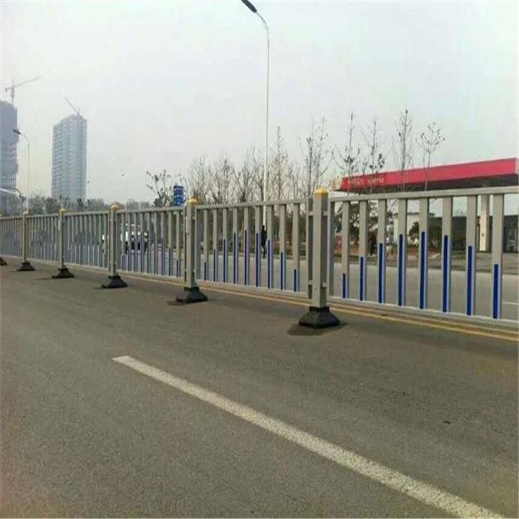 标准桥梁防护栏 工程河道喷塑桥梁护栏 交通道路护栏