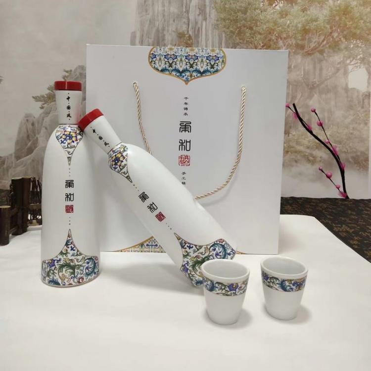 果酒玻璃瓶生产厂家  郓城富兴酒类包装