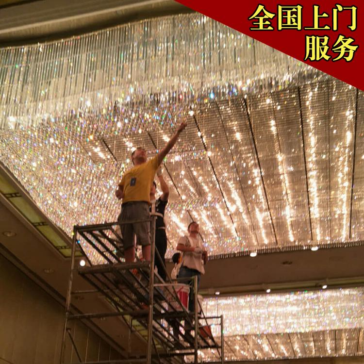 杭州高端宴会厅大厅大堂天花板灯设计定制 清洗水晶灯服务高档酒店水晶灯清洗除污去垢