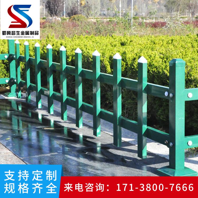 达州市草坪护栏定制白色花坛栅栏园林绿化带草坪护栏pvc塑钢护栏