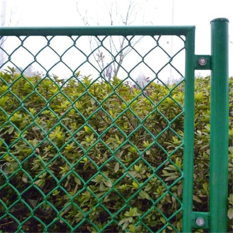 护栏网 勾花护栏网 体育场防撞勾花安全护栏网