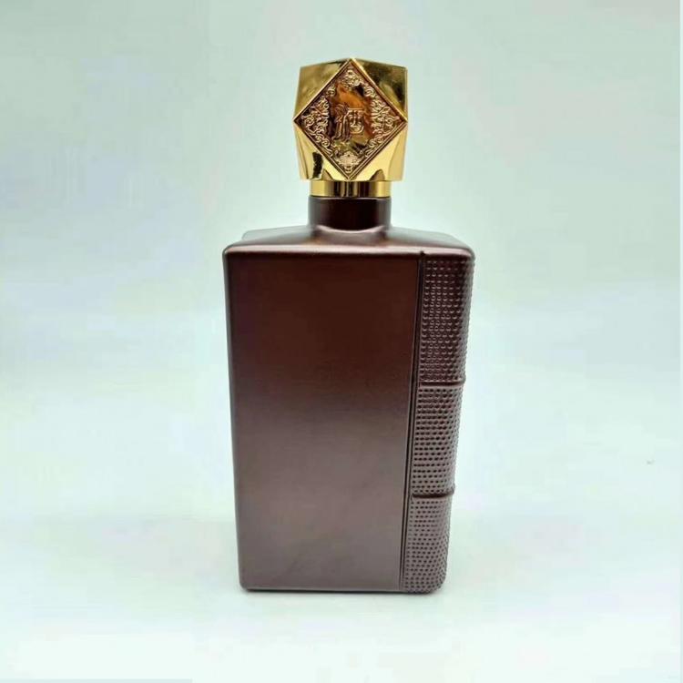 加工生产喷涂彩色酒瓶 郓城富兴酒类包装