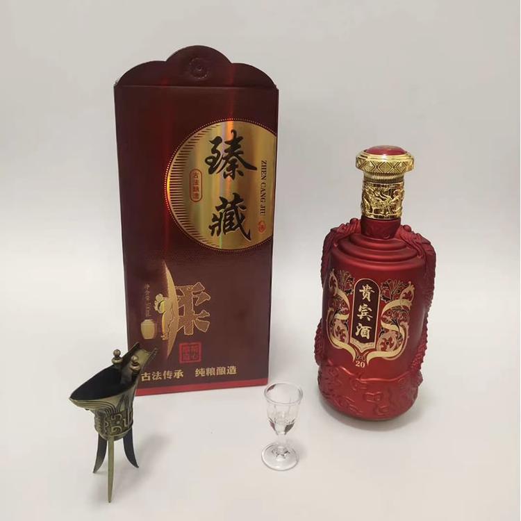 红色喜庆酒瓶  郓城富兴酒类包装