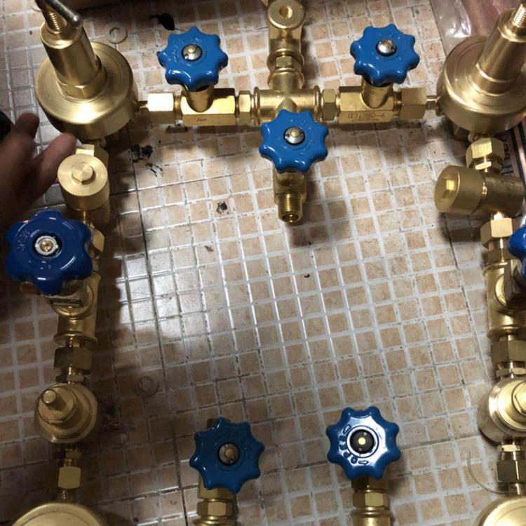 全铜气体管道氧气减压器YQY-11双级气体氧气减压器制造厂家