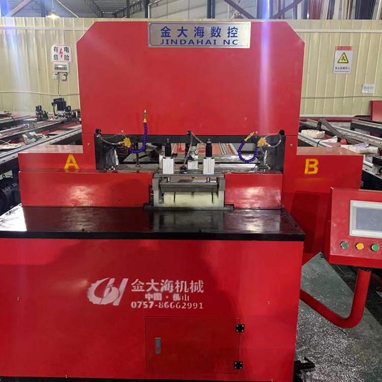 铝型材数控冲床 铝合金爬架数控冲孔机 铝型材数控冲孔机