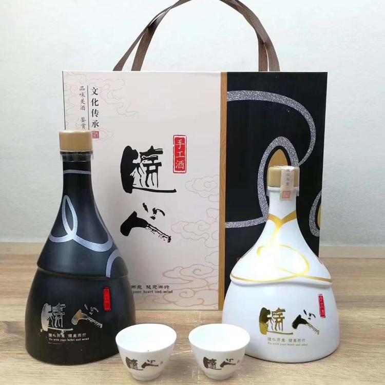 彩色喷涂白料玻璃酒瓶现货 郓城富兴包装