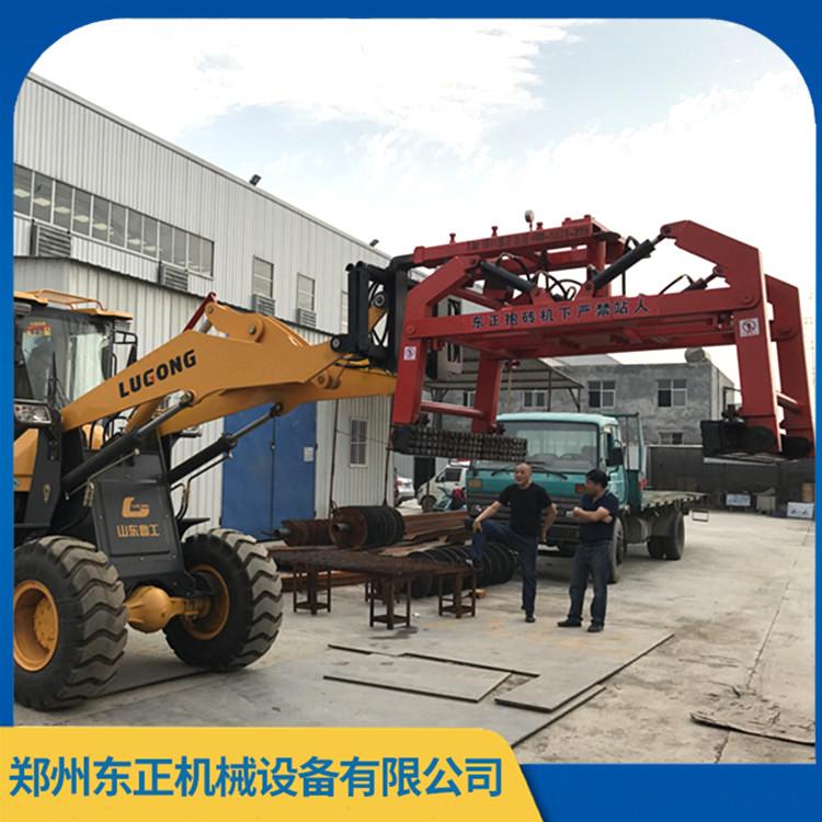 砖厂使用装砖车机械 铲车式抱砖机设备 品质可靠 质优价廉