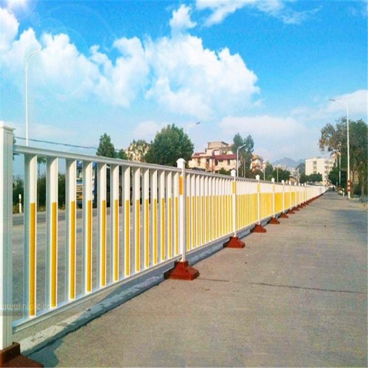 厂家定制城市分割市政护栏 道路隔离防护栏 批发锌钢市政道路护栏