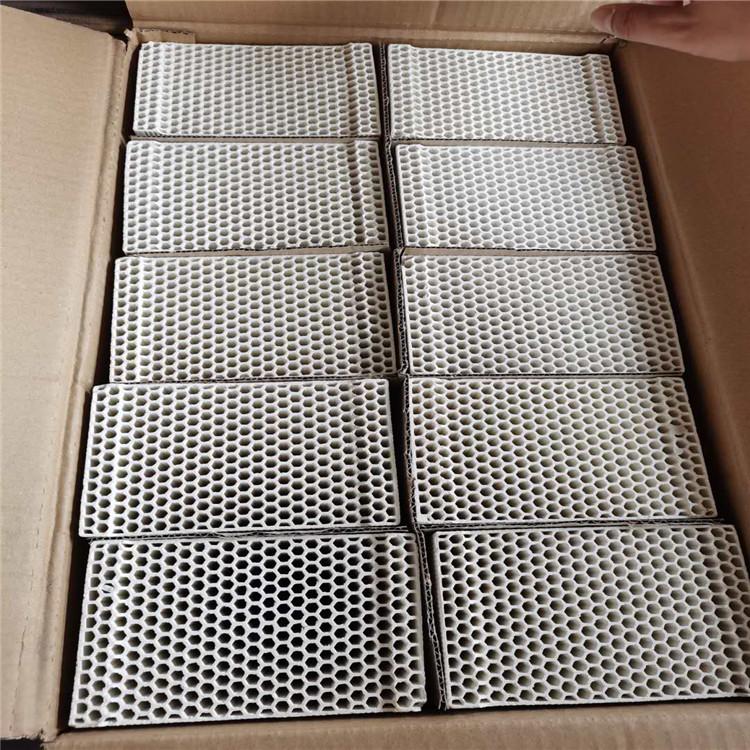大量蜂窝陶瓷蓄热体现货   垃圾焚烧炉专用  价格优惠