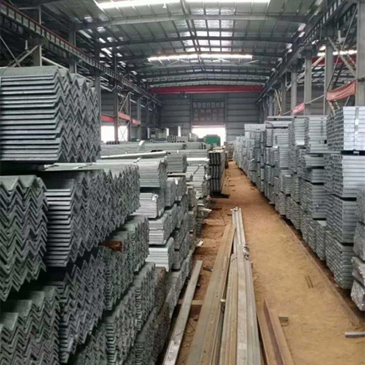 河南郑州角钢热卖  接地避雷防腐镀锌角钢 Q235B角钢 合金角钢 等边角钢 黑角钢 防腐蚀角钢 现货供应 大厂代理