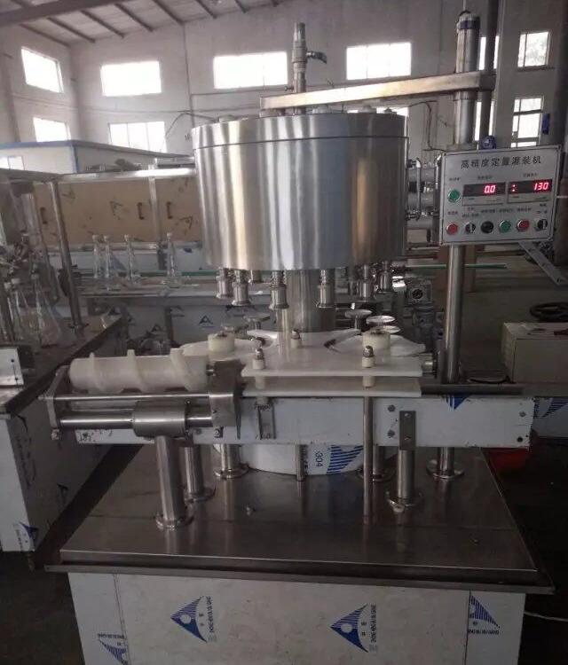 小型白酒灌装机  高精度灌装机-白酒灌装机- 厂家直销，质量保障