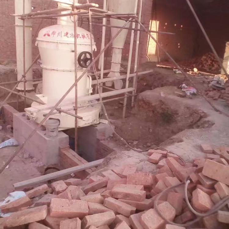 碳酸钙欧版磨供应厂家 建冶机械铁矿石雷蒙磨粉机供货厂家