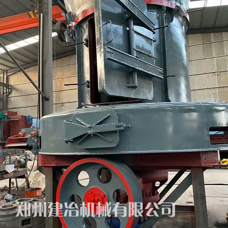 碳酸钙欧版磨生产商 建冶机械石英石雷蒙磨粉机货源供应商