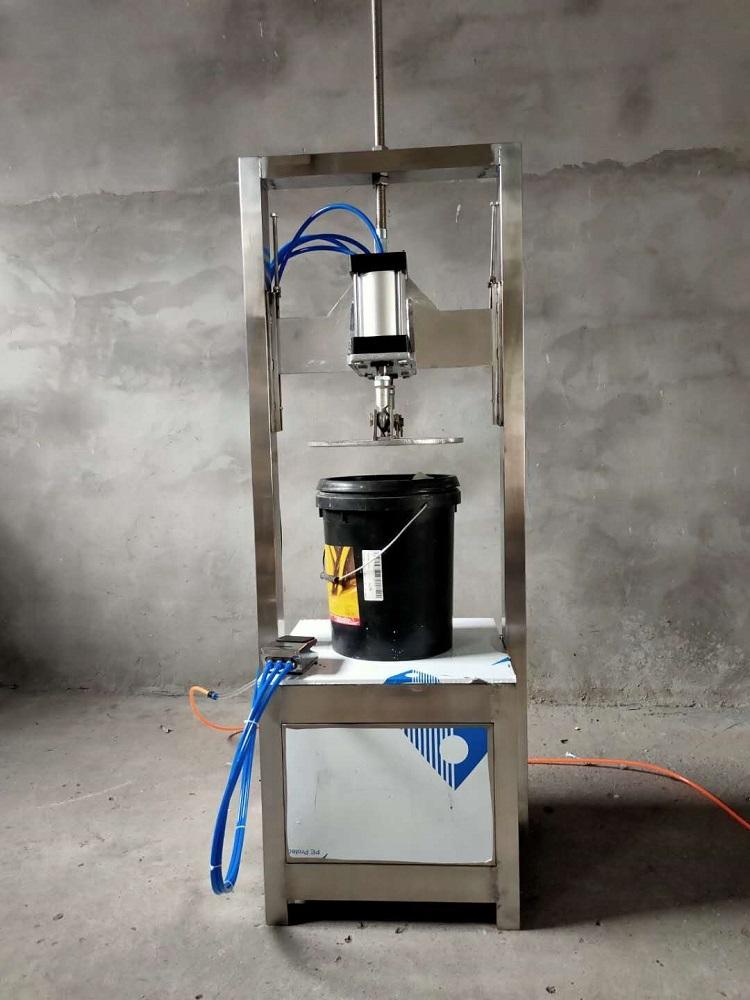 新疆全自动液体肥灌装机 全自动液体肥灌装机厂家 价格可优惠