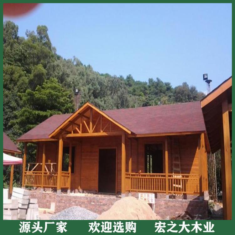 休闲防腐木别墅 中式防腐木木屋定制 外形美观 欢迎选购