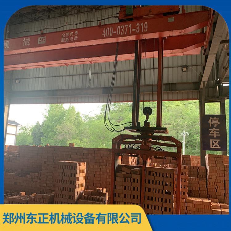 行吊地翻液压抱砖机 现货行吊式抱砖机 品质可靠 质优价廉