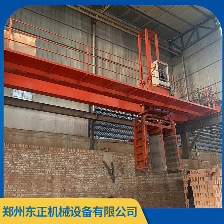长期供应行吊夹砖机 定制行吊液压抱砖机 型号齐全 品质保障