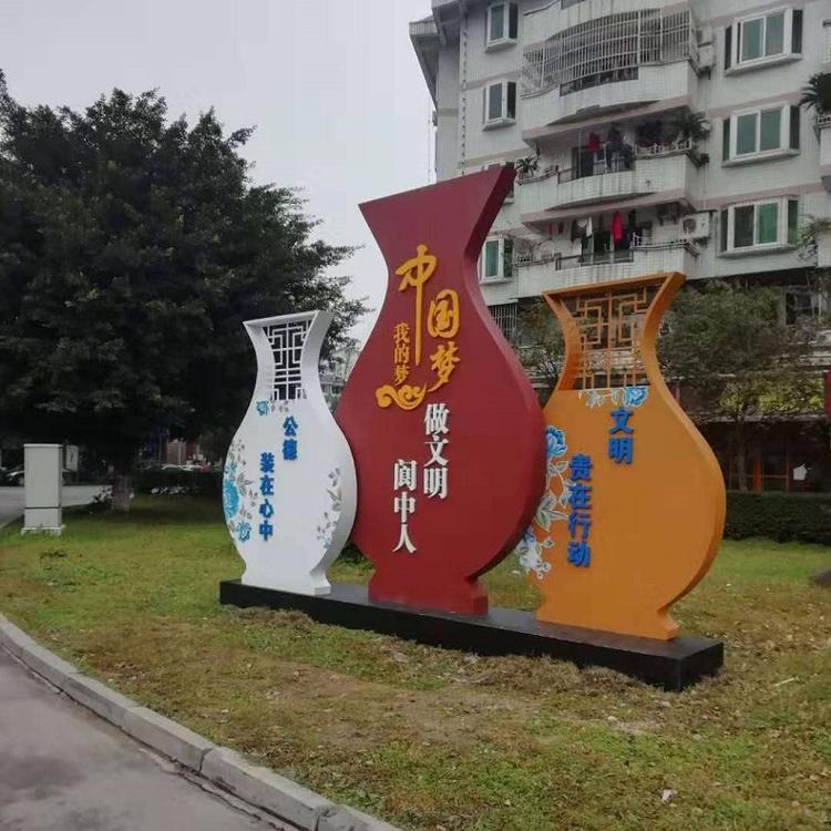 专注广告标识17年                      成都标牌制作公司
