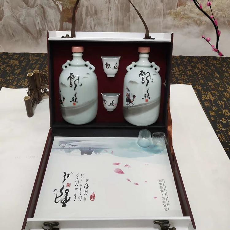 喷涂瓶 私藏酒瓶加工定制  郓城富兴酒类包装