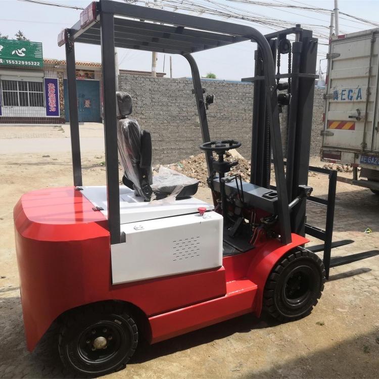 座驾式电动叉车 新款1.5吨四轮小型液压全自动装卸升降堆高搬运车