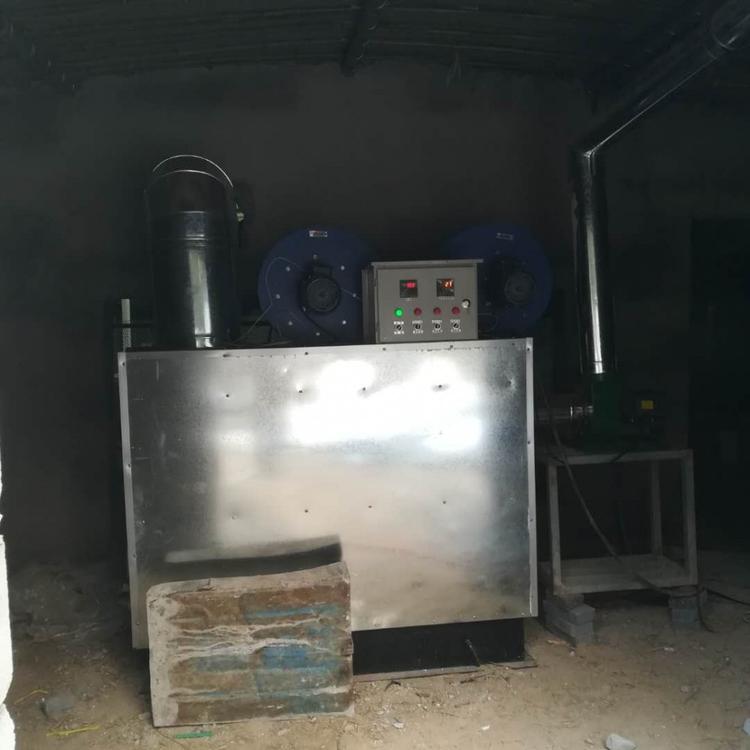 天冷了   养鸡育雏加温设备   水暖锅炉    肉鸡育雏热风炉  蛋鸡育雏加温水暖炉  电暖加温机