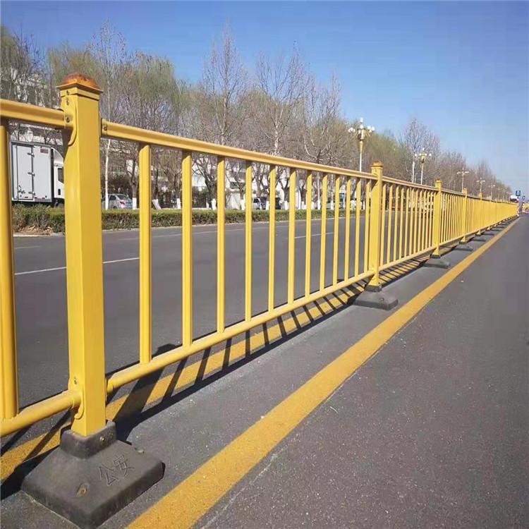 厂家直供市政道路护栏 城市交通安全隔离栏 马路中央防撞分隔护栏