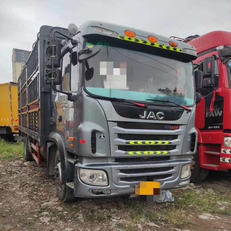 江淮JAC 6米8高栏载货车 220马力