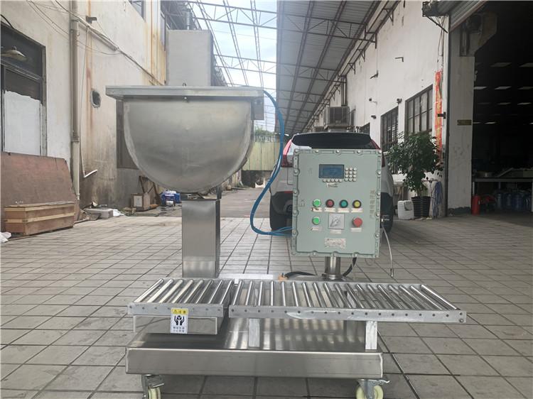 自动压盖灌装机批发商   自动压盖灌装机现货即发 信誉保证  欣三合