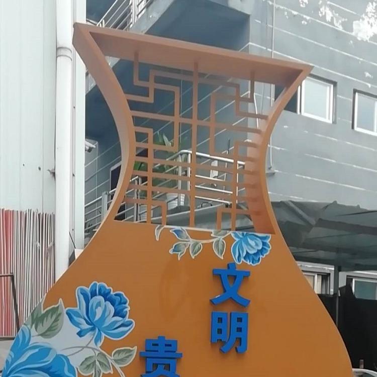 专注广告标识17年                      四川公司标牌制作公司
