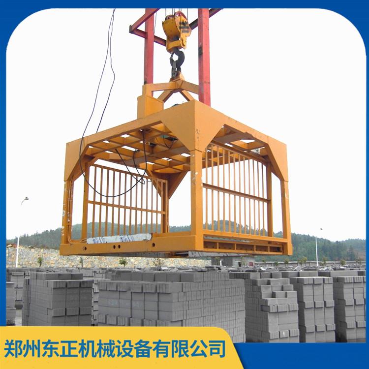 行吊液压夹砖机价格 行吊式装砖机厂家 东正机械 欢迎咨询