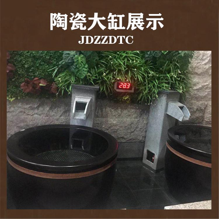 酒店门口喷陶瓷水大缸定做 酒店门口喷水瓷器大缸定制