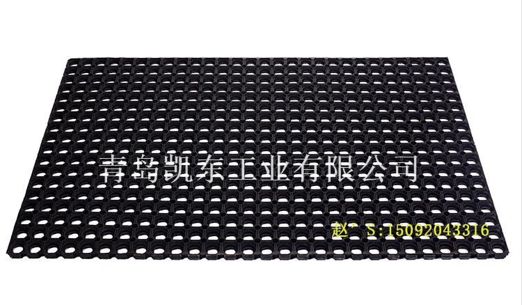 甲板防滑垫 青岛凯东供应 轮船用橡胶防滑疏水垫 轮船用带孔疏水防滑垫1000*1000*16
