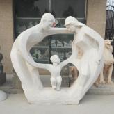 曲阳石雕汉白玉抽象一家三口人物雕塑广场公园落地摆件厂家直销