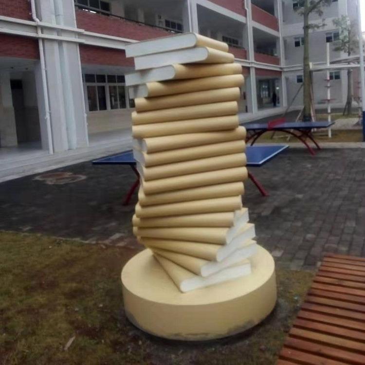 专注广告标识17年                      校园宣传栏制作厂