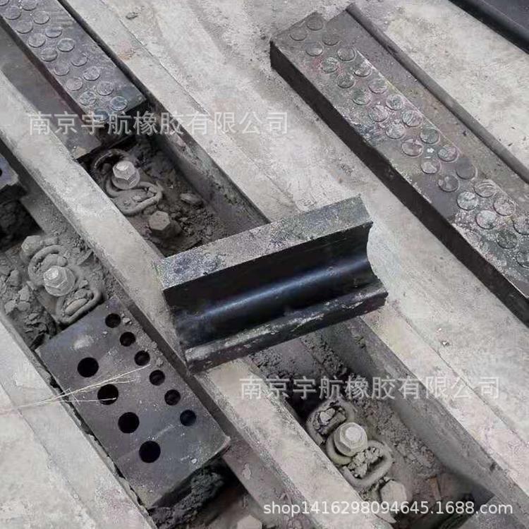 直销铁路通用橡胶嵌条  橡胶嵌丝道口嵌条的厂家