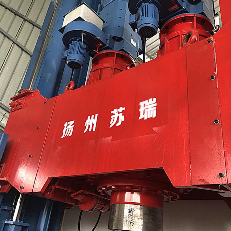 径向挤压制管机φ300-φ1200，全电脑控制生产，产量高，操作简便