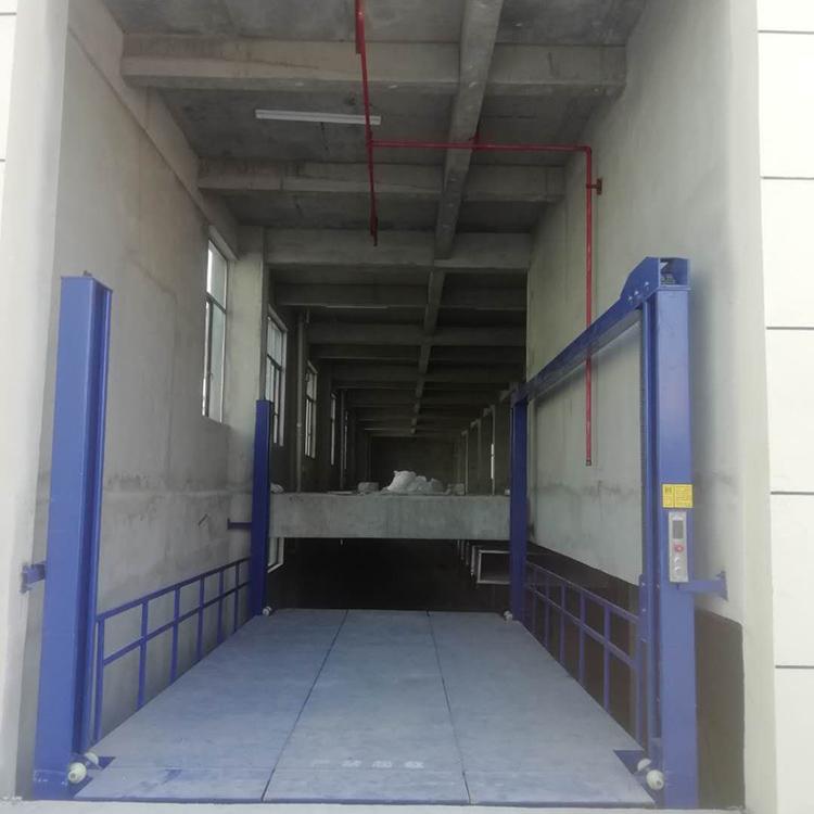 固定导轨式液压升降机货物升降平台安装工厂液压升降货梯导轨式升降平台