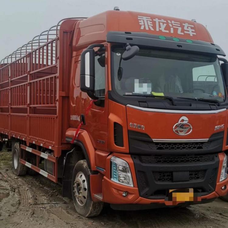 东风柳汽乘龙H5  6.8米花栏     一个月的准新车