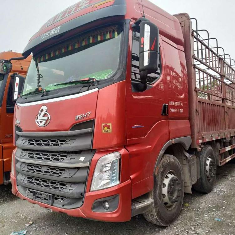 国五 东风柳汽乘龙H7  350马力 前四后八  高栏 苍删式 载货车 17年4月份上户