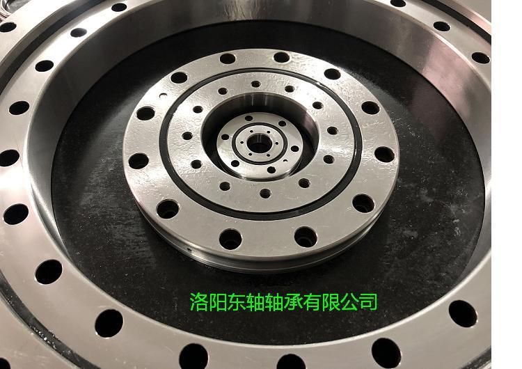 XRU5515新型号RU85洛阳交叉滚子轴承