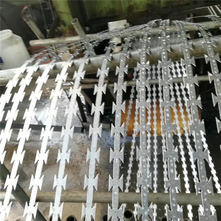 飞腾丝网 单股刺绳 高锌刺绳 大量现货规格齐全