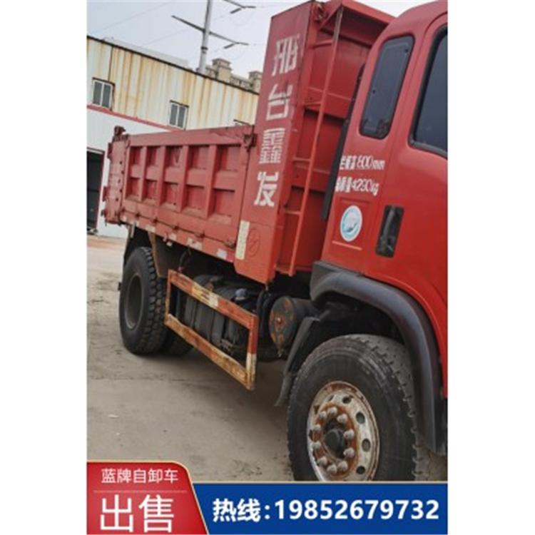 后八轮二手蓝牌自卸车 湖北大运 渣土车