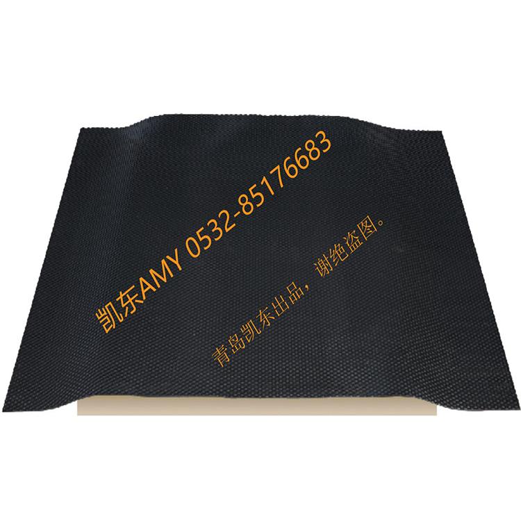 复合型软牛床橡胶垫 青岛凯东畜牧垫 龟背纹橡胶牛舍通道垫  牛卧床防滑耐磨垫 