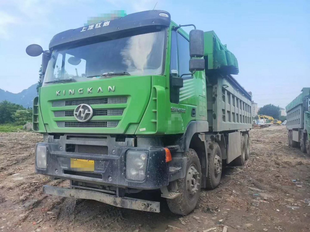 上牌金刚8x4自卸车