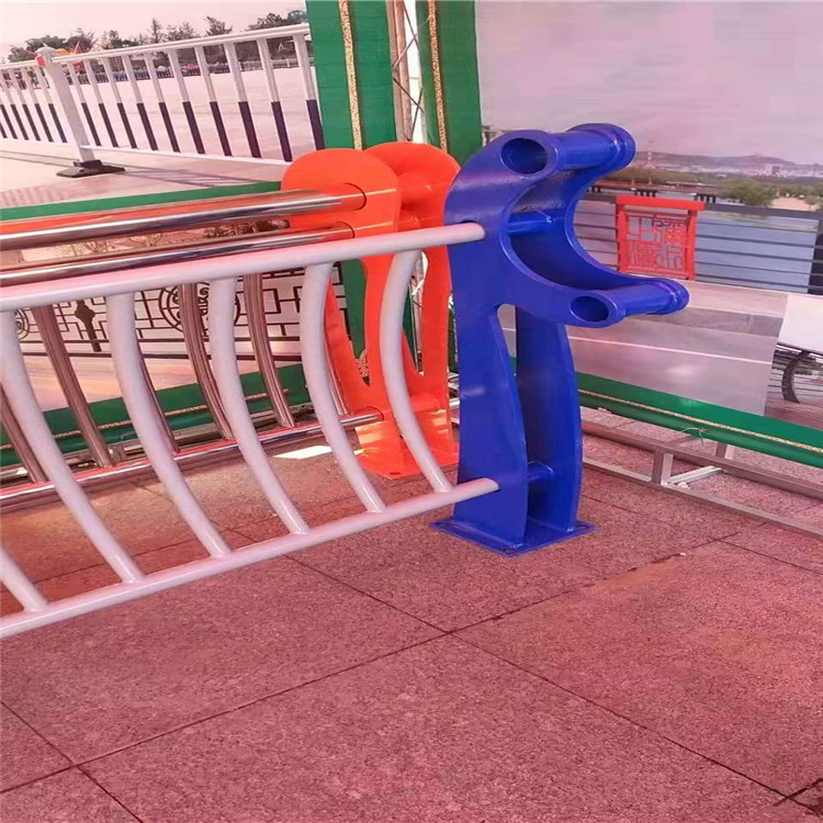 桥梁景观防撞隔离防护栏杆 不锈钢复合管桥梁护栏 河道安全护栏