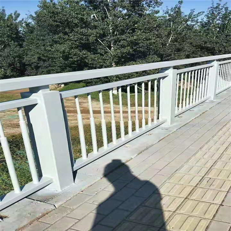 桥梁护栏 景观天桥安全隔离防撞栏杆 河道桥梁护栏 不锈钢复合管栏杆