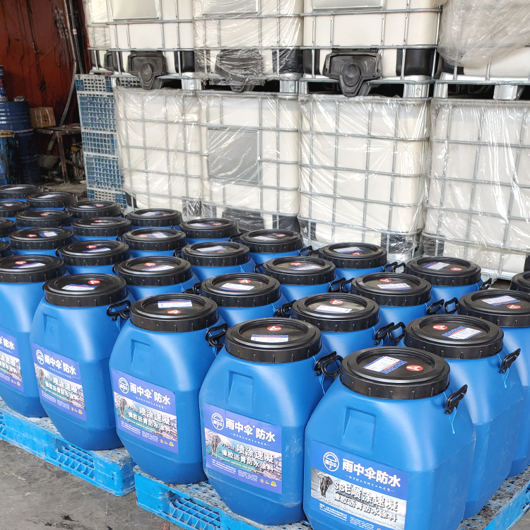施工方便新型防水涂料 喷涂速凝橡胶沥青防水涂料 厂家批发零售